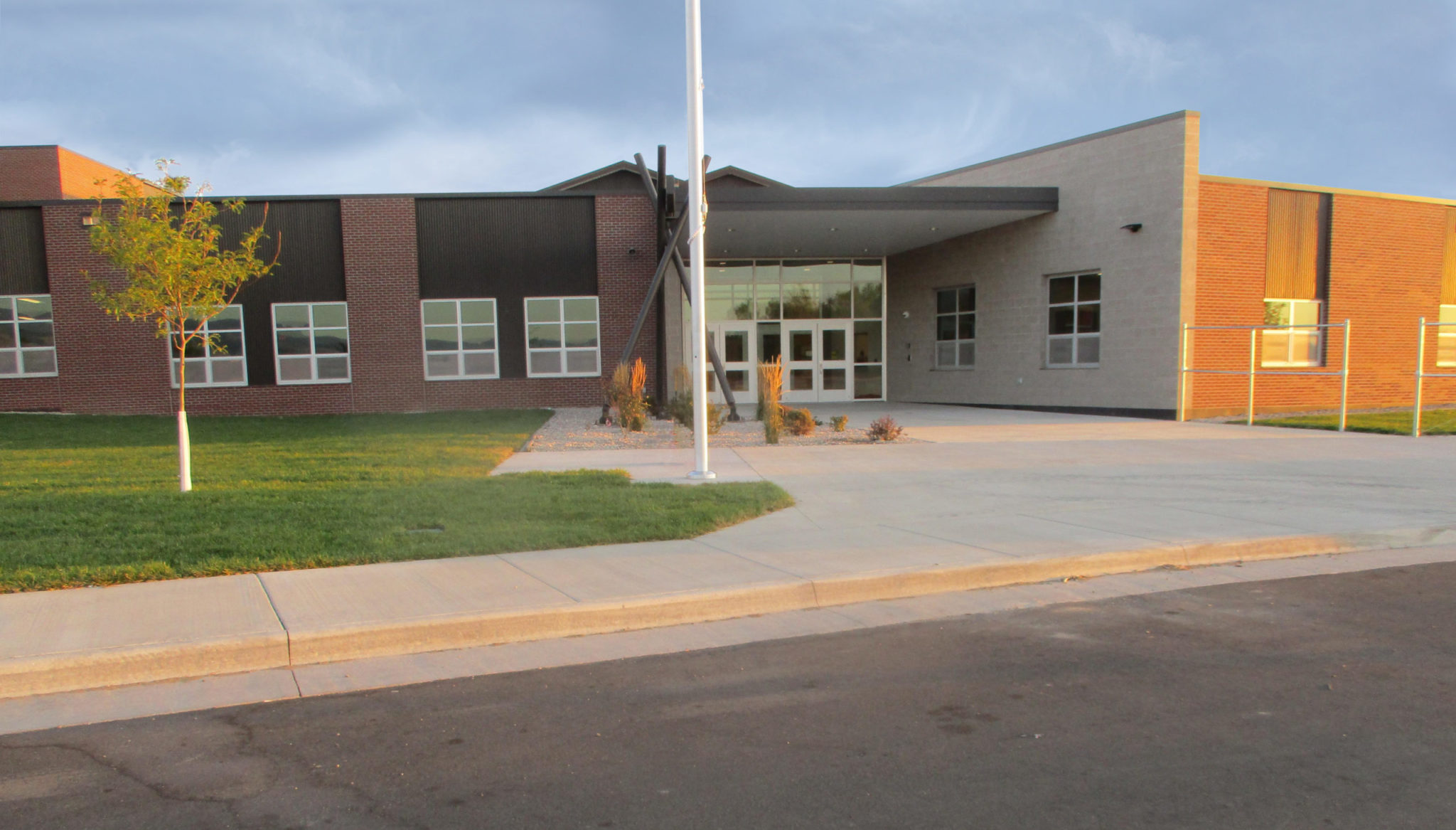 Fort Washakie PreK8 School & High School Vanir
